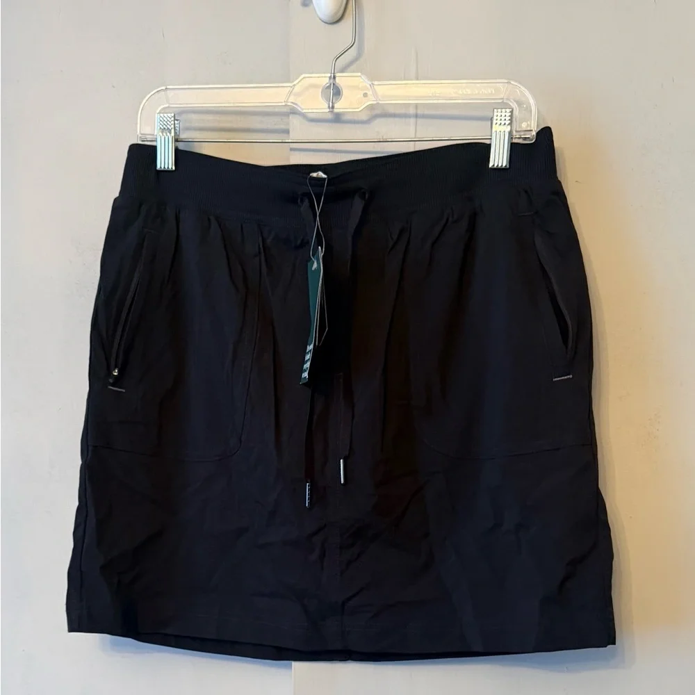L.L. Bean Black Vista Camp Skort - Picture 4 of 8